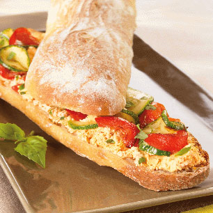 Le sandwich provençal, légumes et Maredsous® au Diablotin piquant